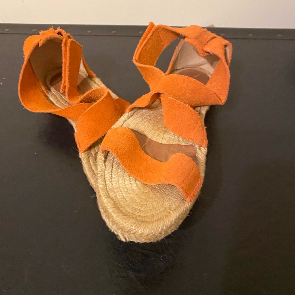 UGG Orange Suede Wavy-Strap Espadrille Sandals, Women’s Size 8